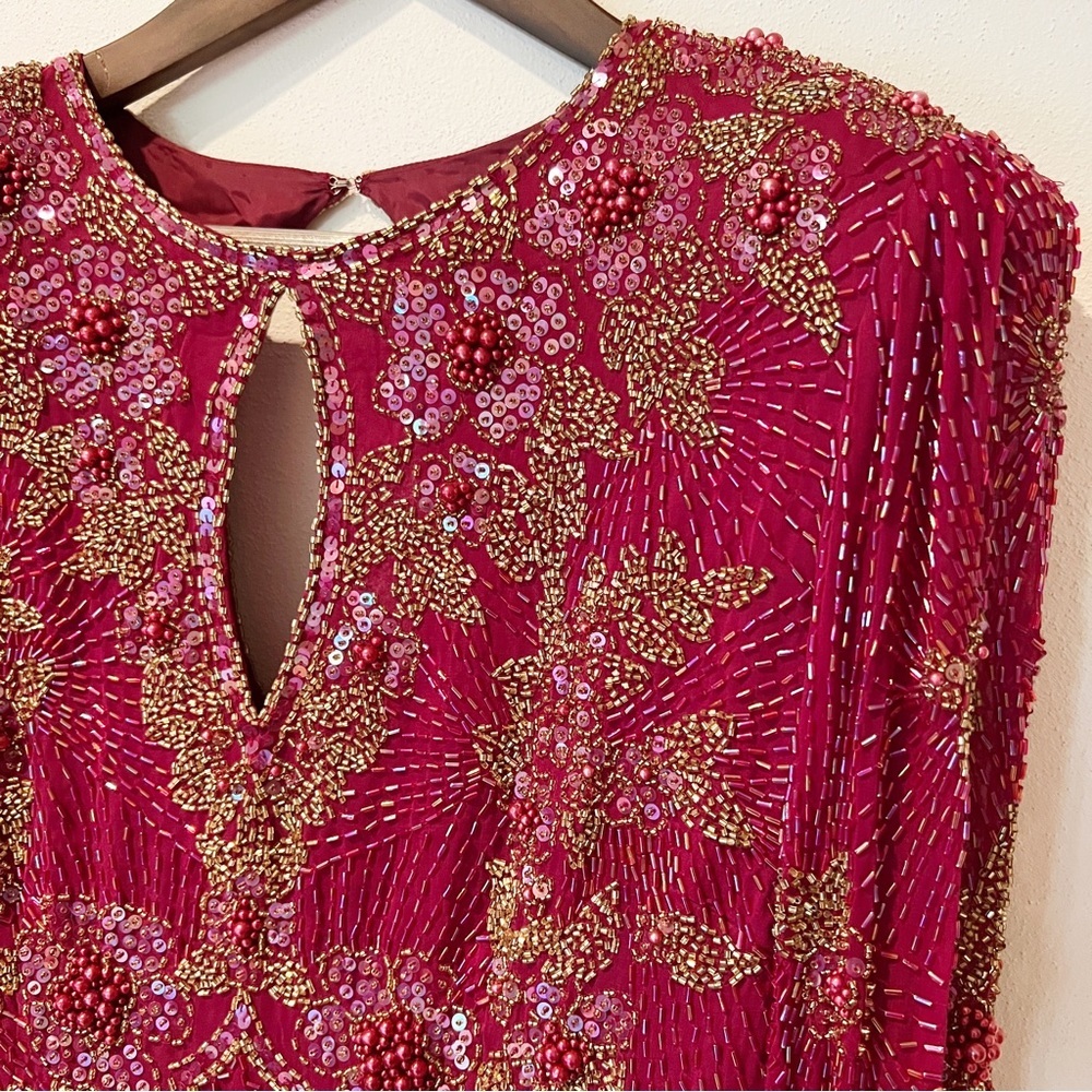 Vintage Peak Sequined Beaded Keyhole Invisible Zipper Lined Silk Dress - Picture 4 of 16